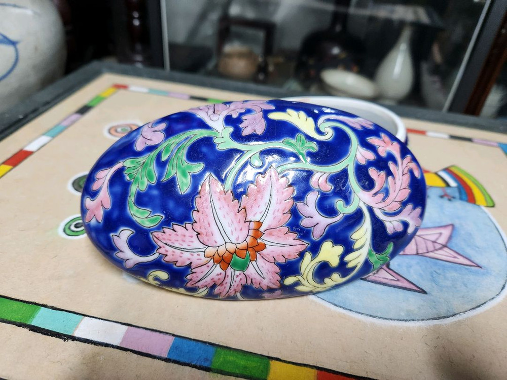 중국 빈티지 도자기 분채 합(인주합)--4