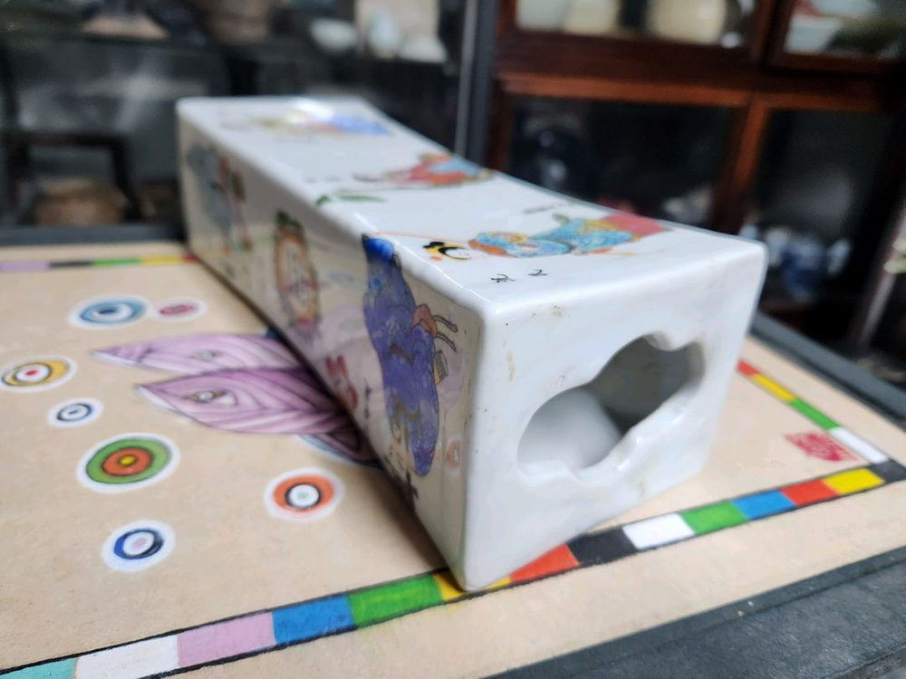 법랑분채 고사인물문 도자기베개--5