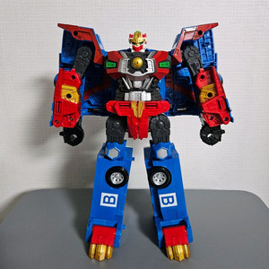 변신 로봇 자동차 장난감 헬로카봇 세이버 버스