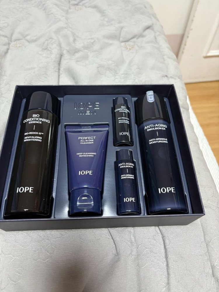 아이오페 맨 안티에이징 스킨케어 세트 이미지