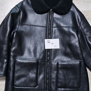 빈 BEEN 양면 무스탕 145 판매해요