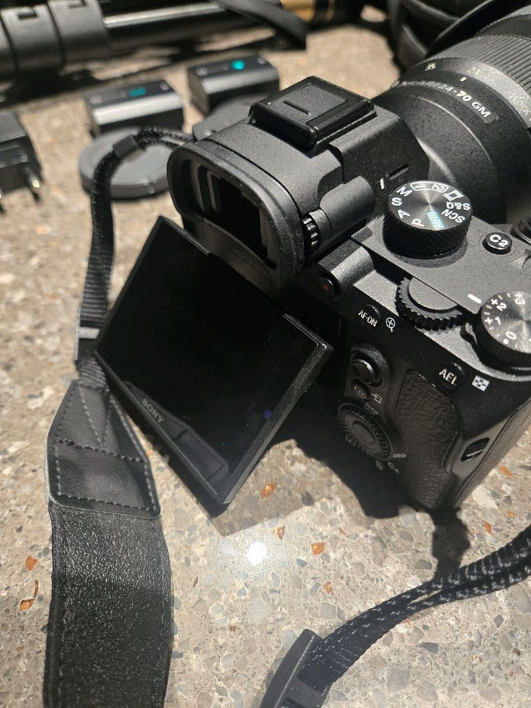 소니 A7 III (a73) 카메라 이미지