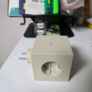 AVOLT 아볼트 스퀘어2 멀티탭 샌드 색상 판매