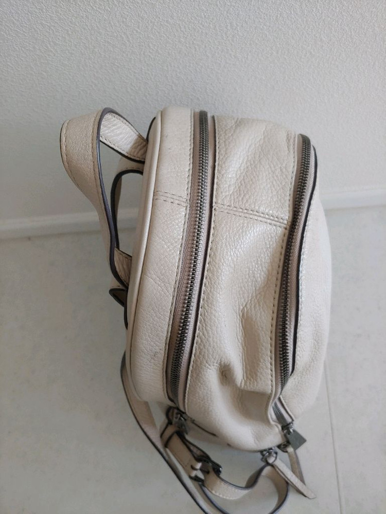 마이클코어스 백팩--2