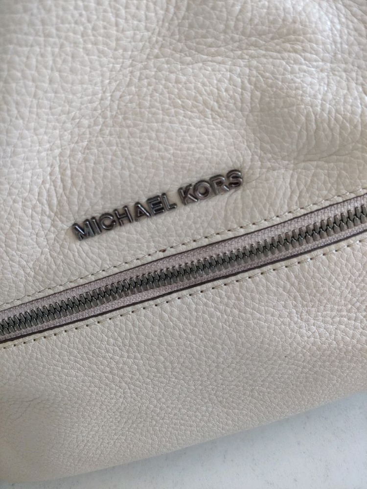 마이클코어스 백팩--4