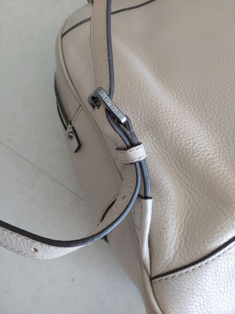 마이클코어스 백팩--7