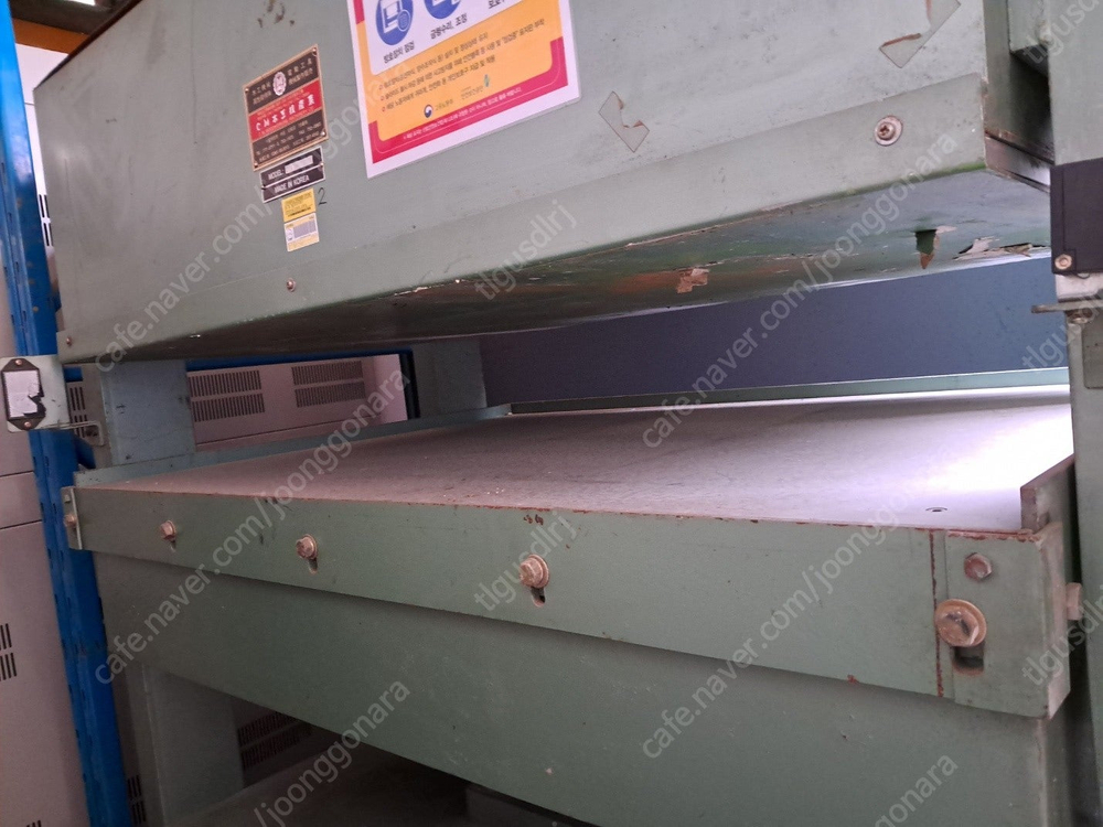 열프레스 중고열프레스 중고핫프레스 중고목공프레스 핫프레스 핫목공프레스 열판유압프레스 판매 이미지