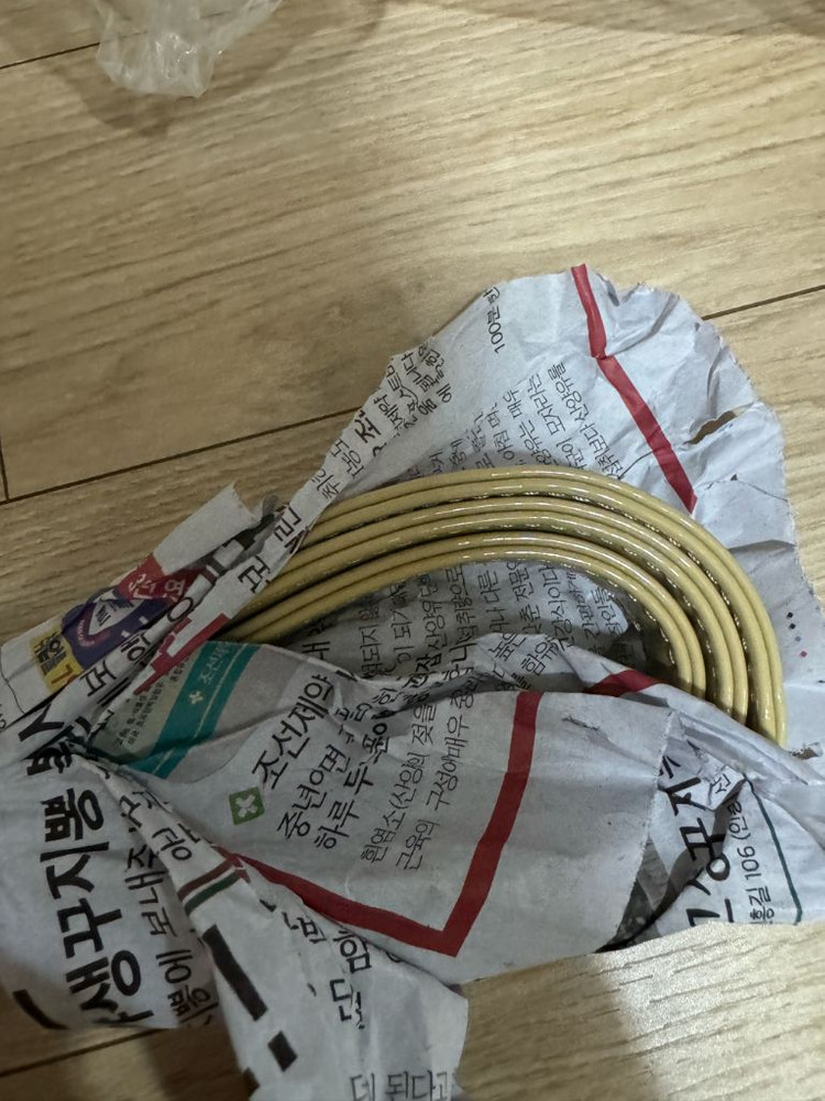 폴스부띠끄 베이지 스몰 s 팝니다 이미지