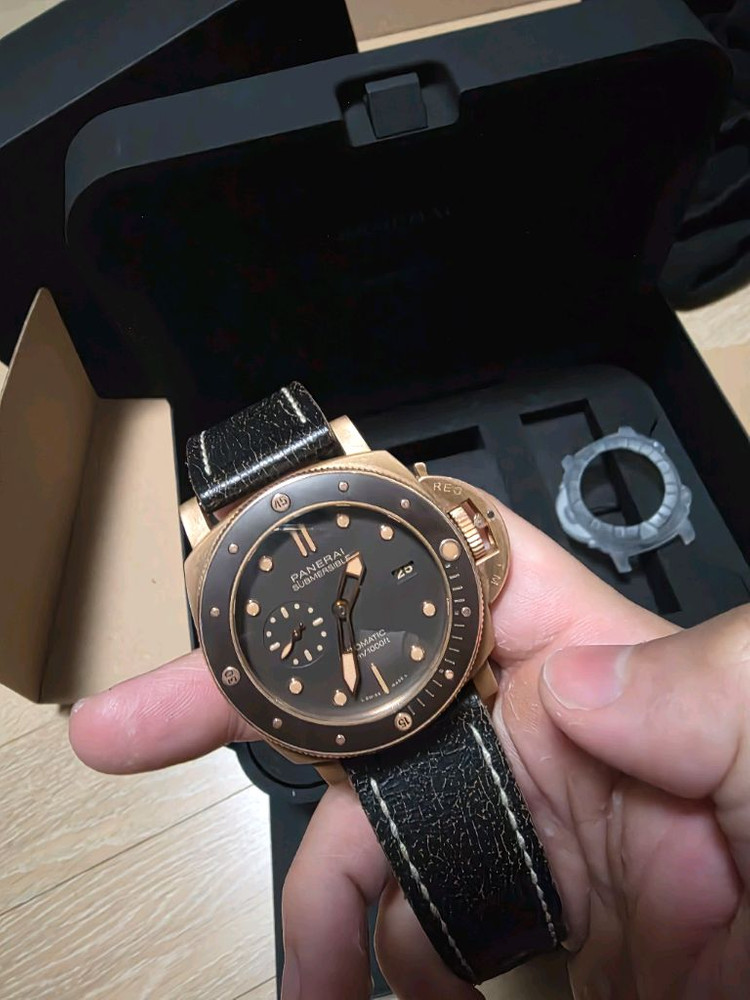 파네라이 pam00968 브론조 이미지