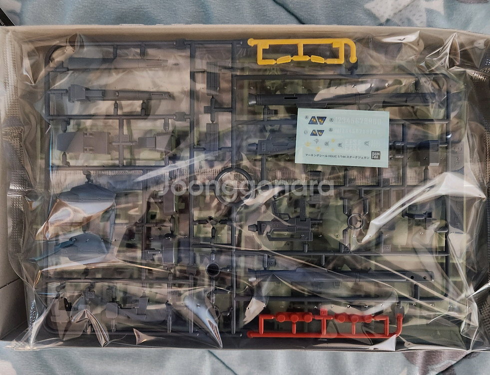 건담 HGUC 스타크 제간 프라모델 팝니다.--1