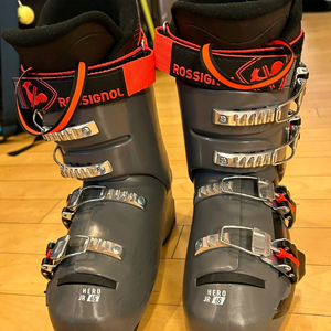 2223 로시뇰 주니어 스키부츠 65 235 팝니다
