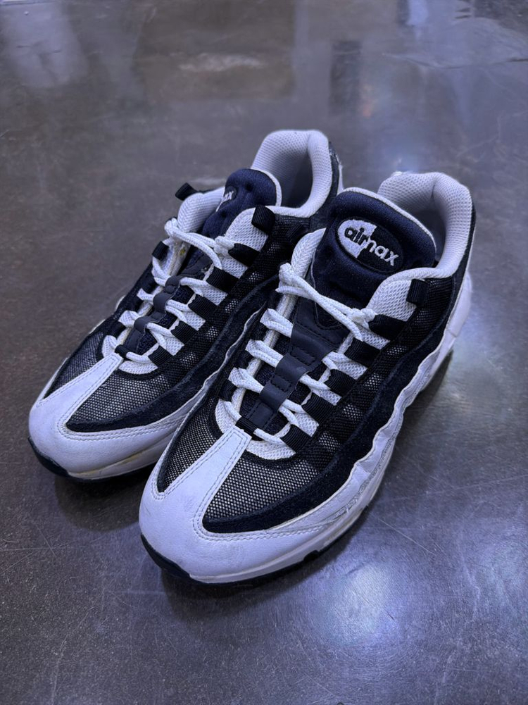 나이키 에어맥스95 에센셜 음양 화이트 블랙 슈즈 260--0