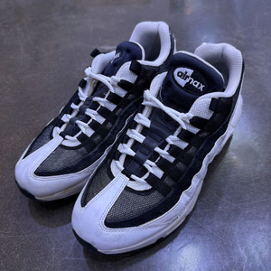 나이키 에어맥스95 에센셜 음양 화이트 블랙 슈즈 260