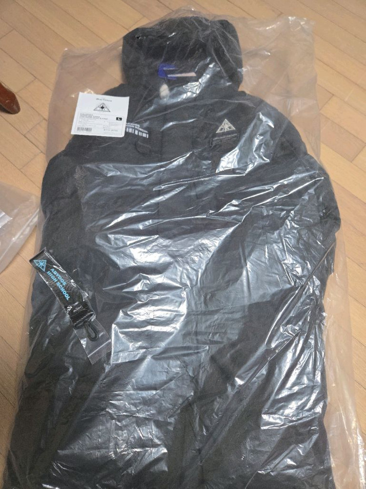 [미개봉/새상품] 블루아카이브 아비도스 롱패딩 L--1