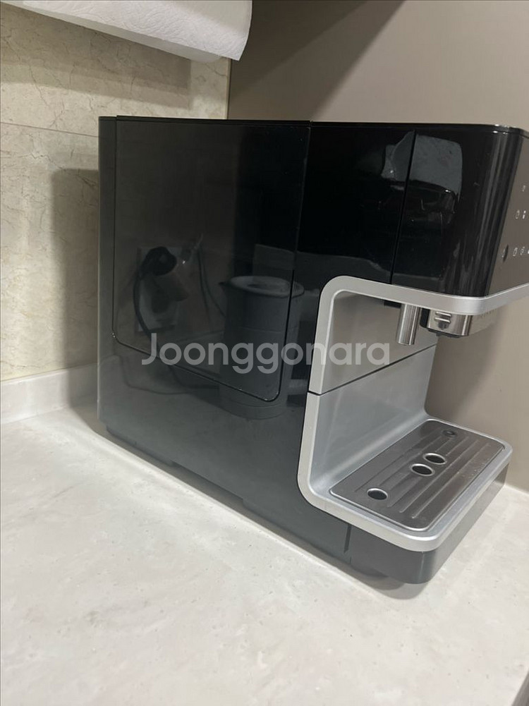 밀레 커피머신 블랙/실버 CM6350--1