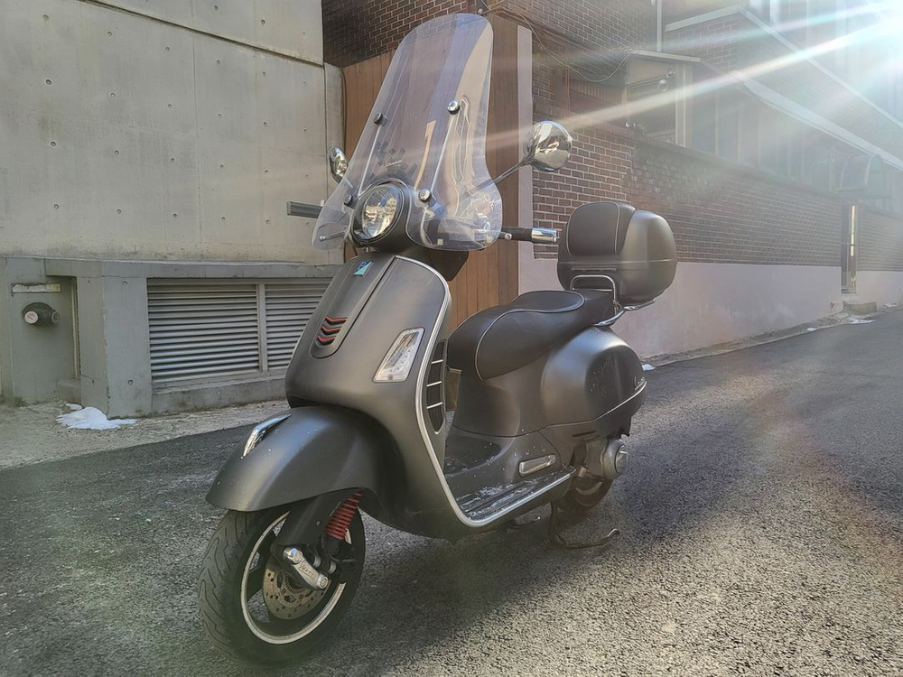 급처) 강남 2016년 베스파 GTS 300--0