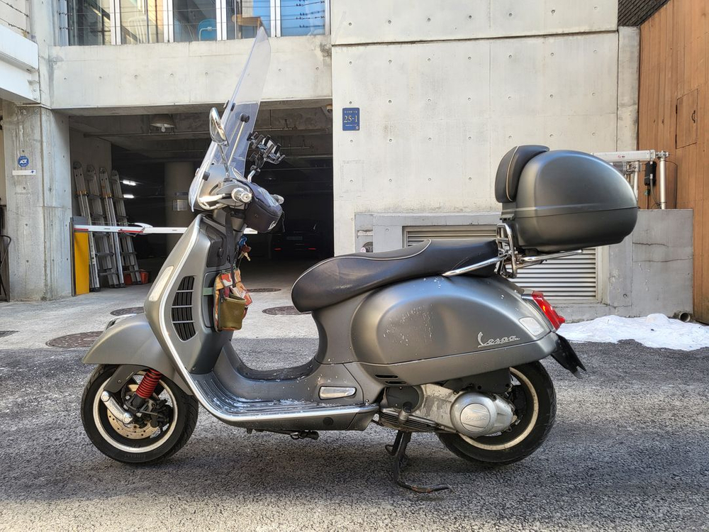 급처) 강남 2016년 베스파 GTS 300--1