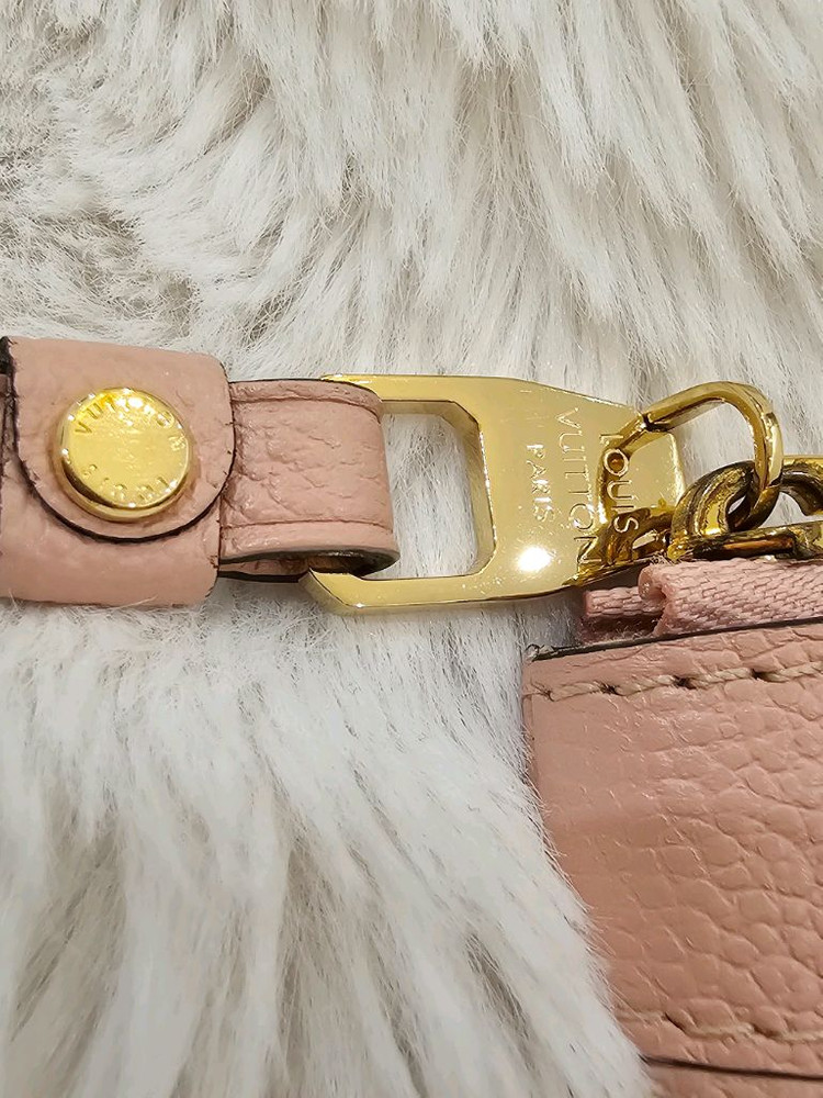 루이비통 앙프렝뜨 클러치 핑크 귀한아이템--4