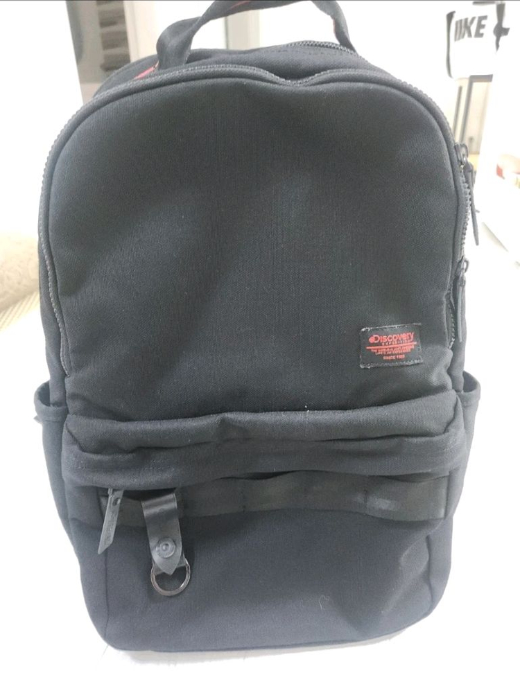 디스커버리 19L 백팩 검정색--0