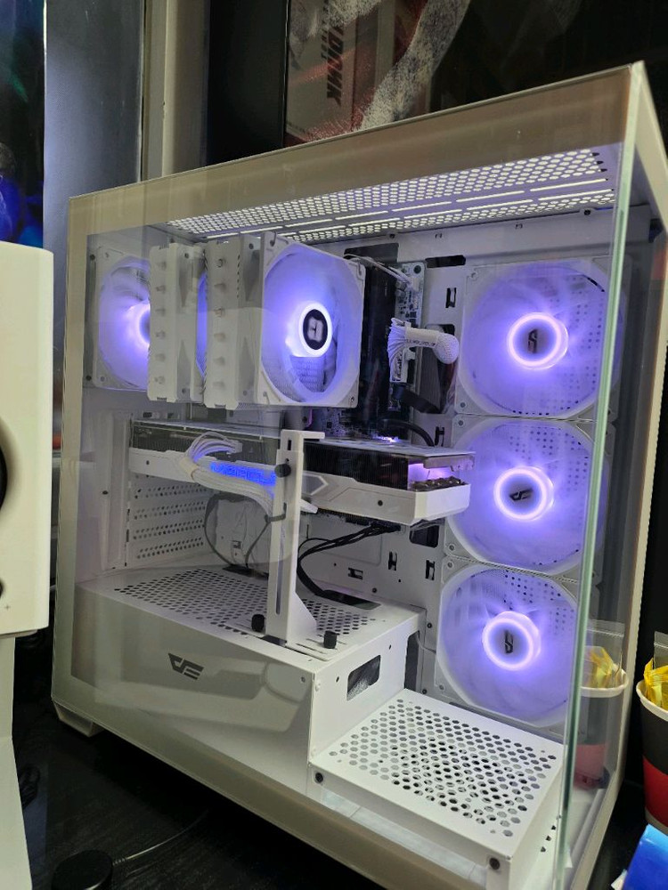 PC AMD 9600X 지포스 RTX 4070 SUPE 이미지