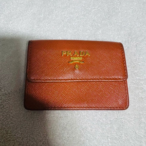 프라다 사피아노 레더 카드지갑