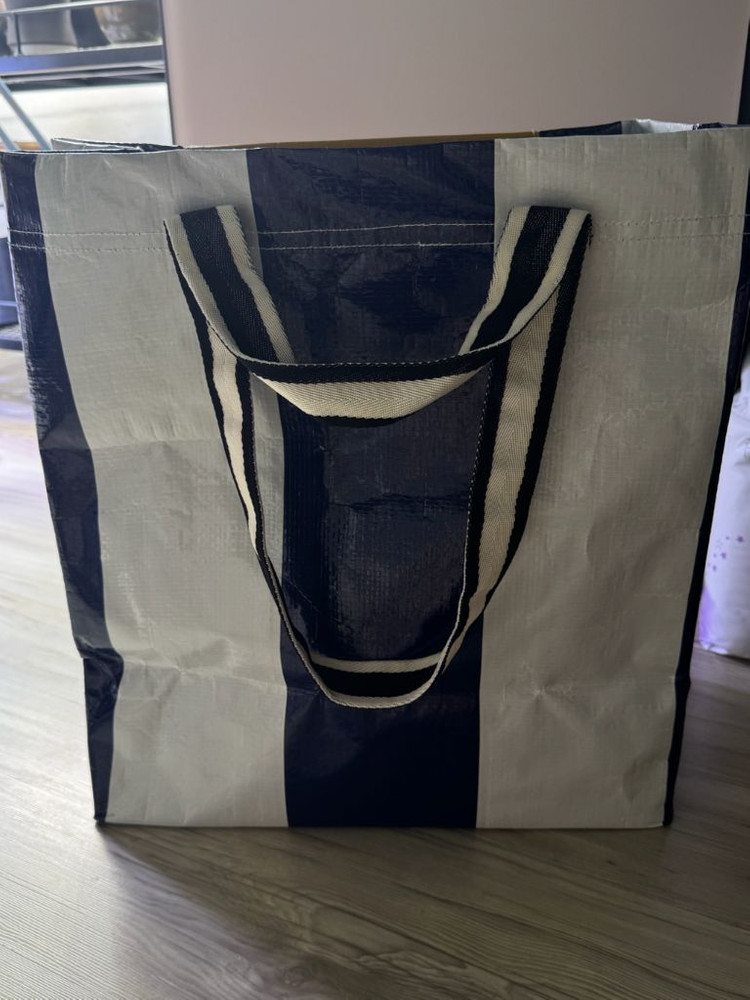 새상품) 아크네 스튜디오 PVC 쇼퍼백--2