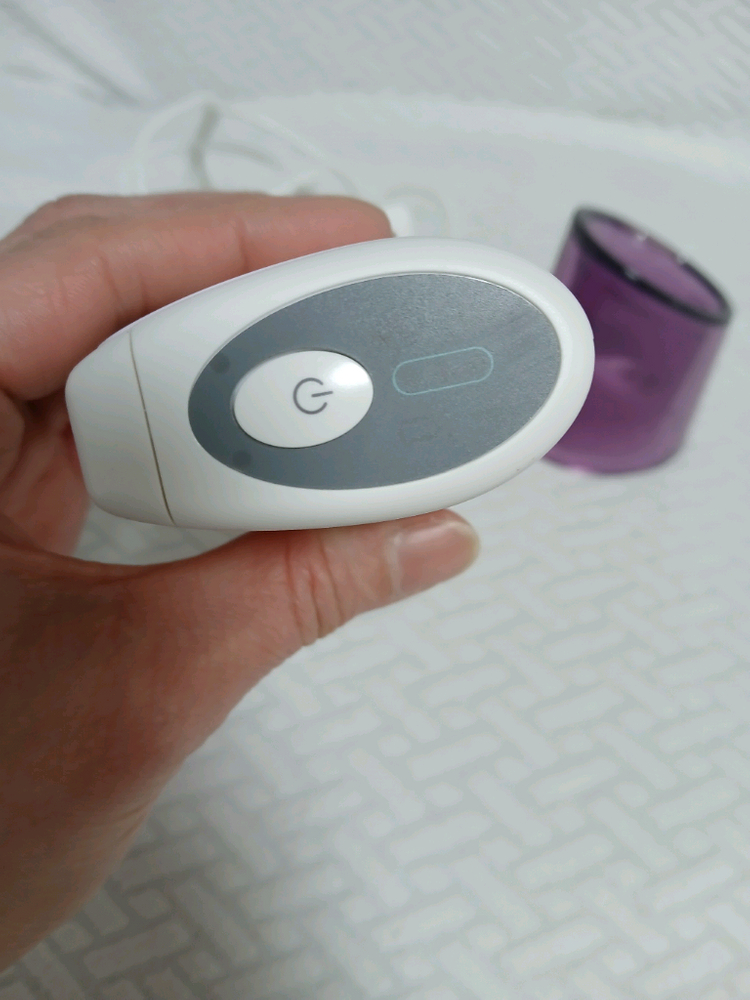 거의새것)트리아 레이저 관리기18만원.정가60만원대 피부과용 상태최상--1