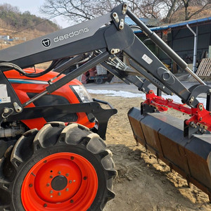 트랙터 로더만 판매_퀵클램프 포함(대동 RX730에 장착중) 이미지