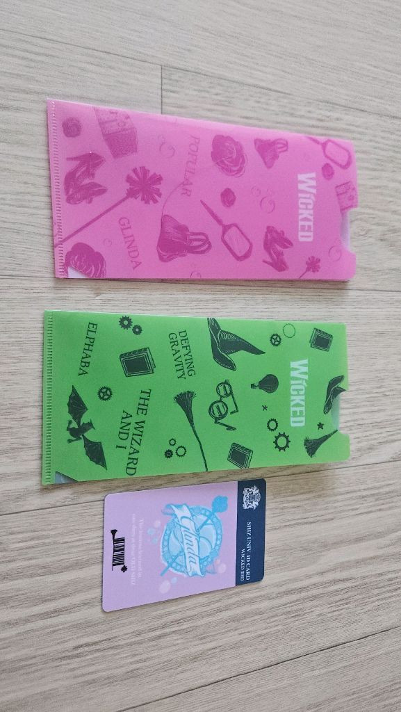 뮤지컬 위키드 굿즈 티켓 홀더 2종 + 카드--0