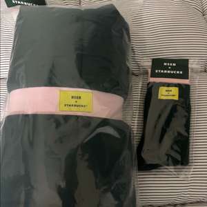 스타벅스 담요 양말 두개 일괄