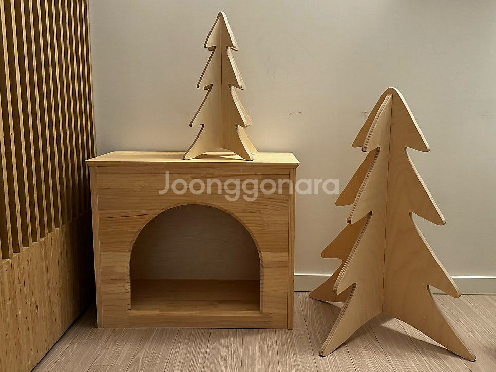 인테리어 소품 우드 벽난로 & 우드 트리 (새제품)--3