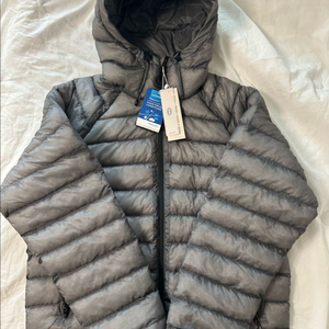 수아레패딩M새상품