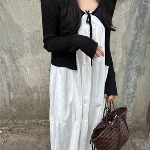 화이트 롱 원피스