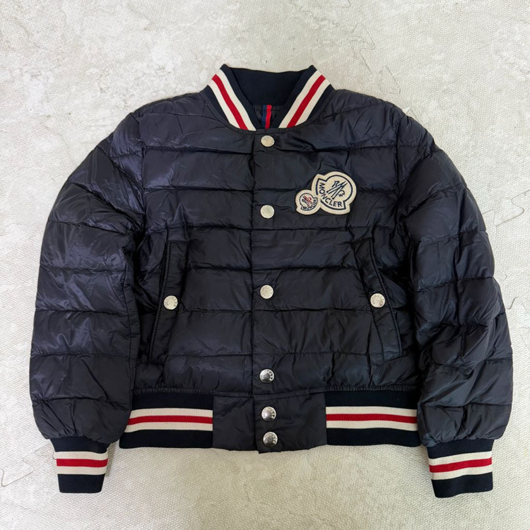 몽클레어 키즈 패딩 경량 8Y--0