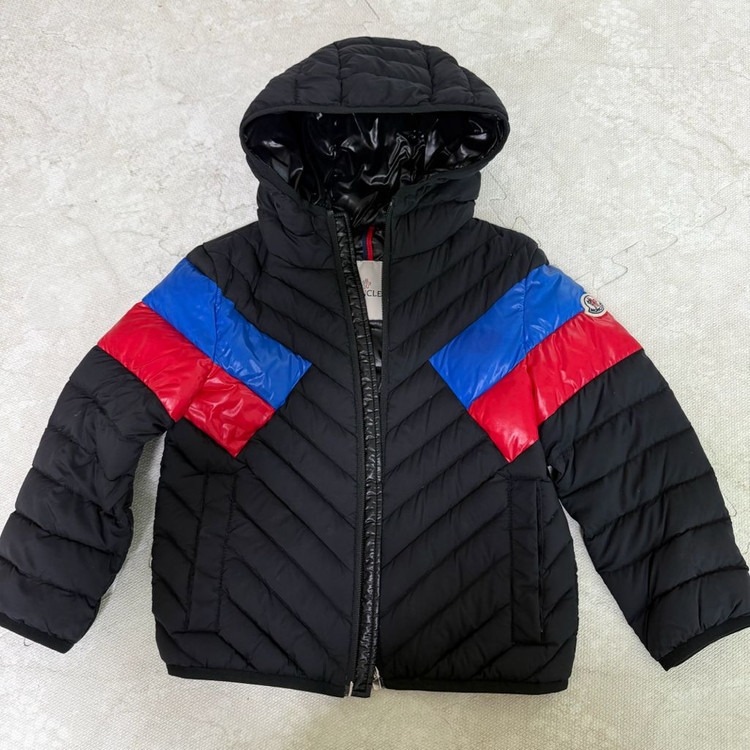 몽클레어 키즈 경량 패딩 6Y--0