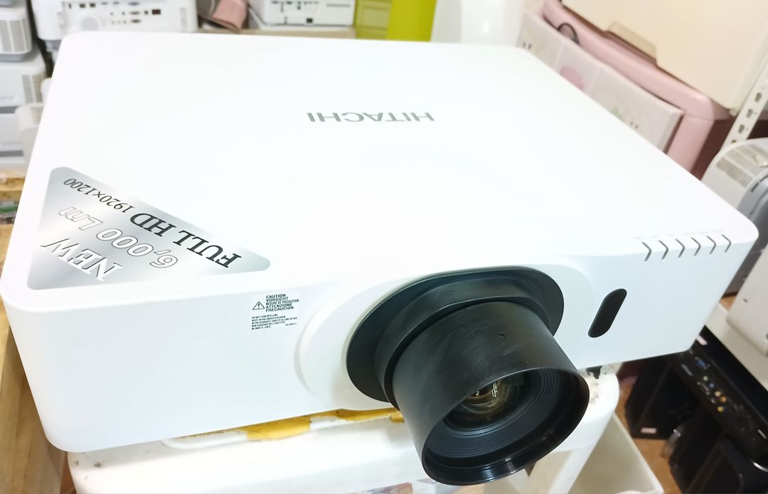 WUXGA6000안시 히타치cp-f600 빔프로젝터 이미지