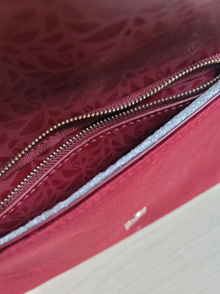 스와로브스키 버건디 빅큐빅 벨벳 미니 파우치 새제품가로25 세로15 센치--2