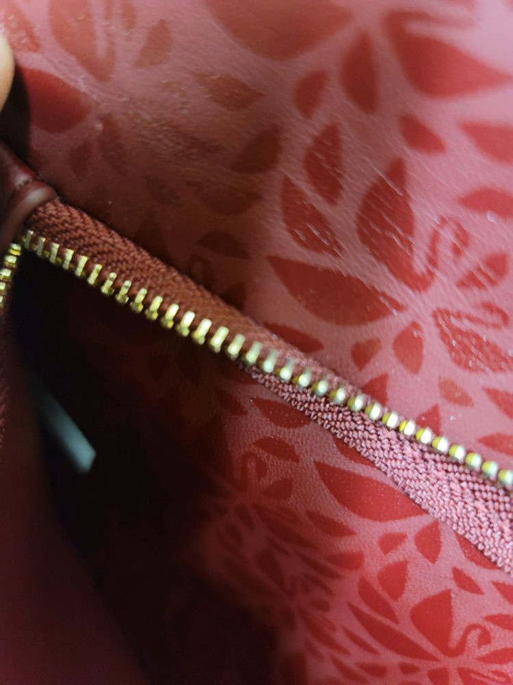 스와로브스키 버건디 빅큐빅 벨벳 미니 파우치 새제품가로25 세로15 센치--3