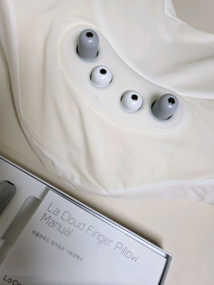 라클라우드 프리미엄 핑거필로우 기능성 지압베개 새상품--2