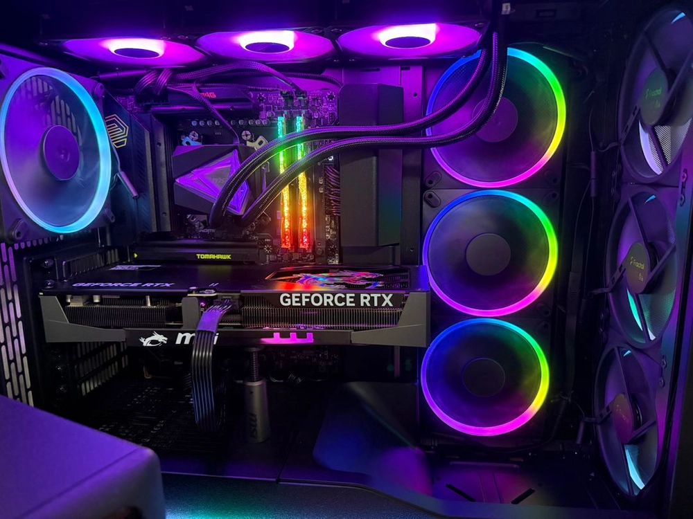 MSI 지포스 RTX 5070 Ti 게이밍 트리오 OC D7 16GB 트라이프로져4 - 안심되는 중고거래