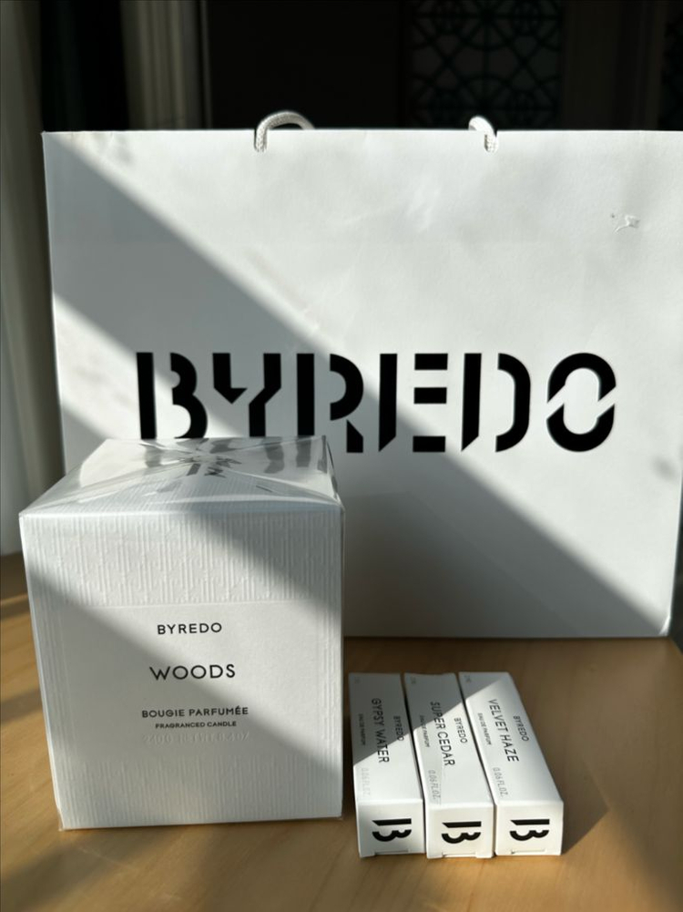 바이레도 우드 프래그런스 캔들 240g 미개봉 (쇼핑백+샘플)--0