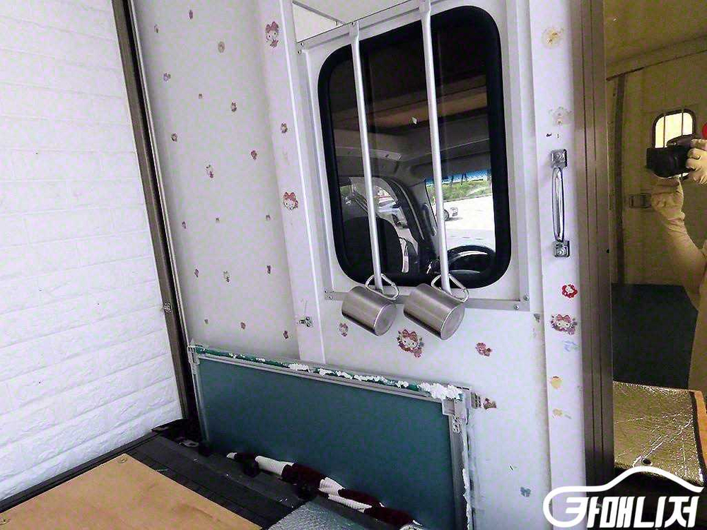 [소형화물][워크스루밴]더뉴봉고3 1.0톤/킹캡/초장축/일반형 럭셔리 (1톤) #2026년특가 이미지