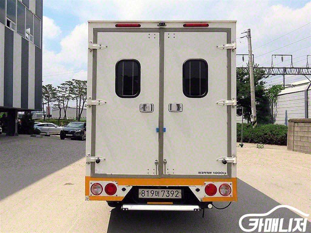 [소형화물][워크스루밴]더뉴봉고3 1.0톤/킹캡/초장축/일반형 럭셔리 (1톤) #2026년특가 이미지