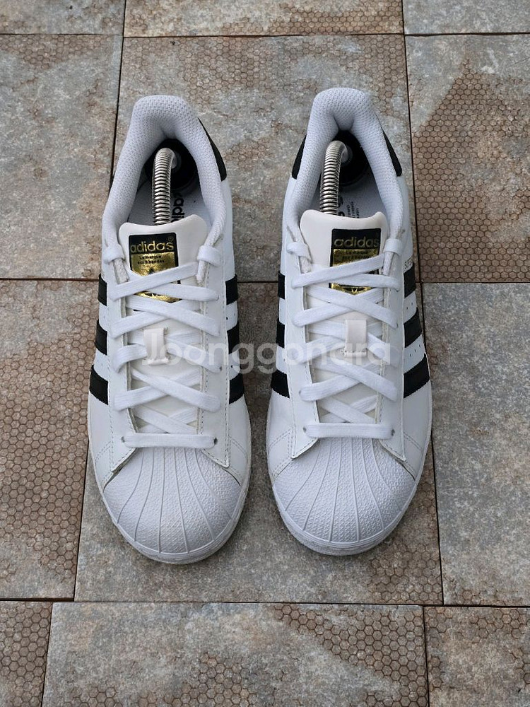 (230)아디다스 슈퍼스타 화이트 블랙 스니커즈 운동화--1