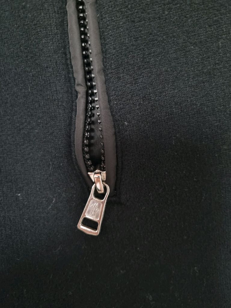 몽클레어 후드 집업 정품 이미지