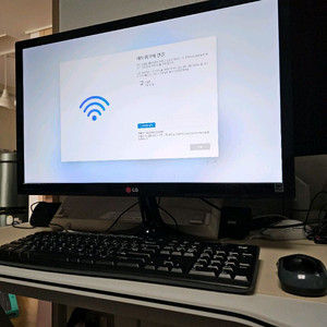 가정용 게임용 PC + LG 모니터 + 로지텍 무선 마우스 키보드세트
