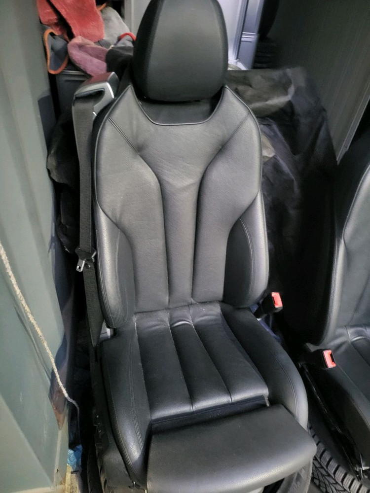 F06 6시리즈 조수석 시트--1