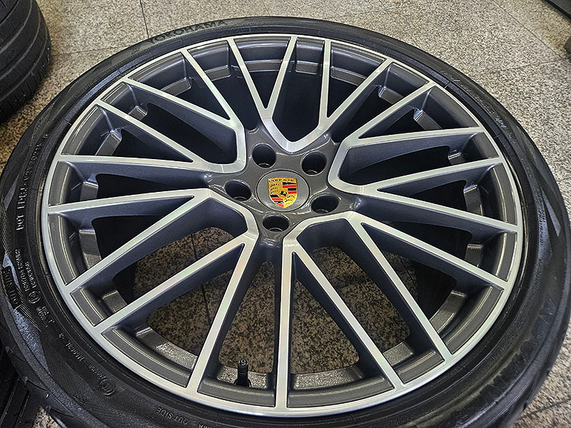 포르쉐 9Y0 카이엔쿠페터보 정품 22인치 휠 타이어 셋트--4