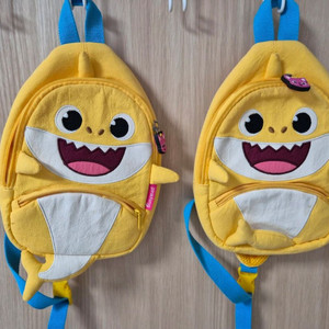 핑크퐁 아기상어 미니 슬링백