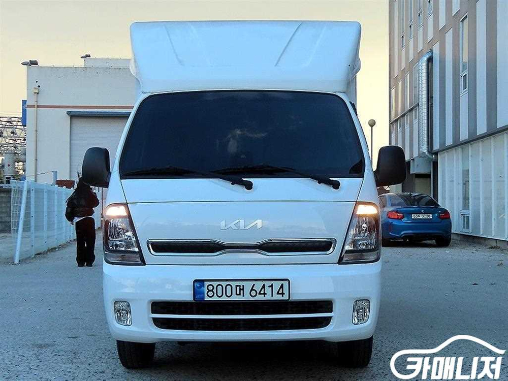 [소형화물][워크스루밴]더뉴봉고3 1.0톤/킹캡/초장축/일반형 럭셔리 (1톤) #2026년특가 이미지